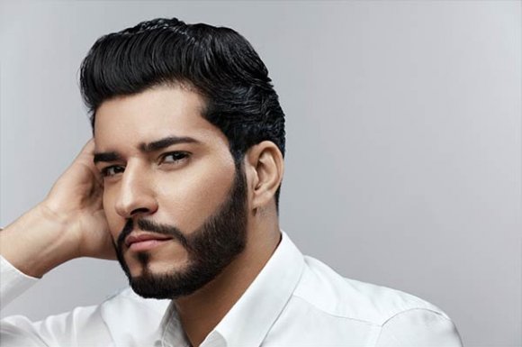 Salon de coiffure proposant des coupes de cheveux modernes pour homme à Alès