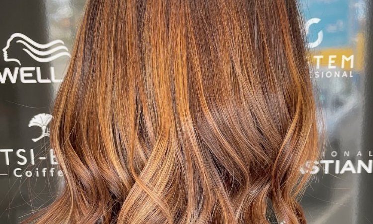 Coupe de cheveux femmes à Alès