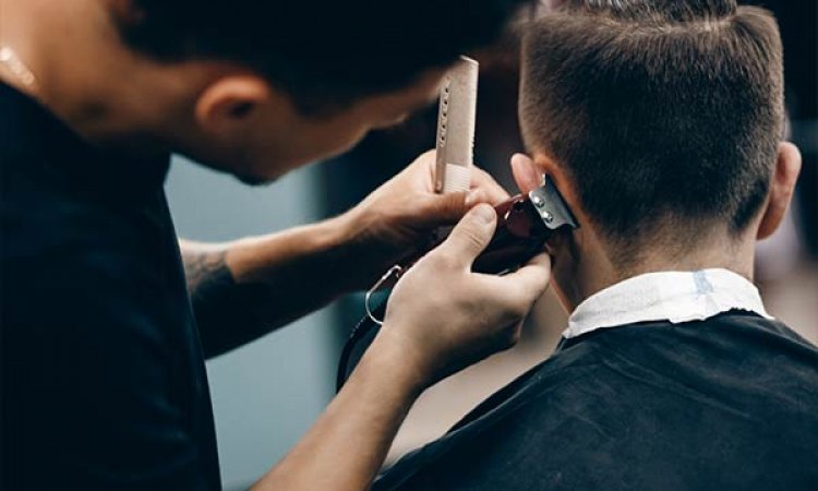 Salon de coiffure pour coupe de cheveux enfants à Alès